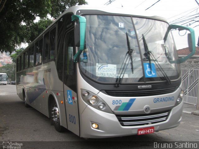 Grandino Transportes 800 na cidade de Taboão da Serra, São Paulo, Brasil, por Bruno Santino. Número da foto: #2469312.