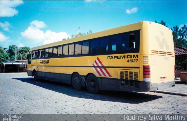 Viação Itapemirim 41027 na cidade de Bom Jesus do Itabapoana, Rio de Janeiro, Brasil, por Rodney Silva Martins. ID da foto: 2509924.