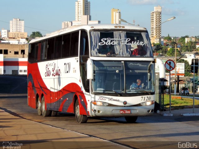 Expresso São Luiz 7120 na cidade de Rio Verde, Goiás, Brasil, por Paulo Roberto Sales do Nascimento. Número da foto: #2529320.