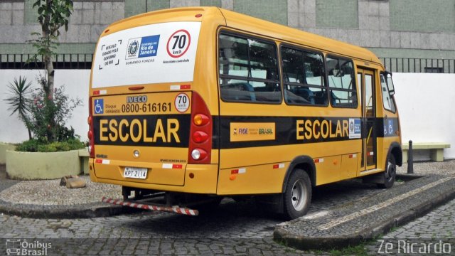 Governo do Estado do Rio de Janeiro ESCOLAR 2114 na cidade de Petrópolis, Rio de Janeiro, Brasil, por Zé Ricardo Reis. Número da foto: #2528866.