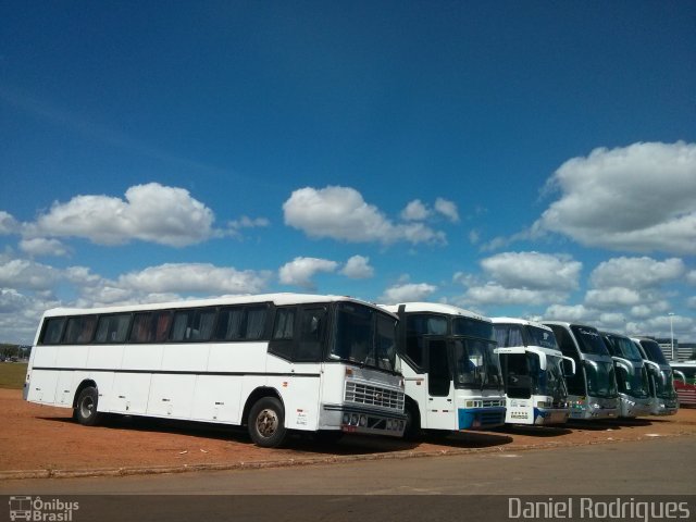 Ônibus Particulares 1168 na cidade de Brasília, Distrito Federal, Brasil, por Daniel Rodrigues. ID da foto: 2531335.