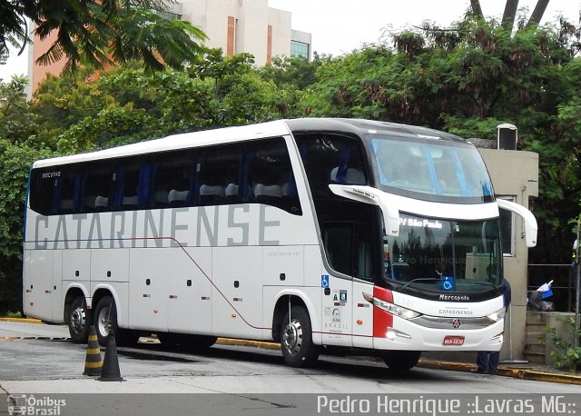 Auto Viação Catarinense 3381 na cidade de São Paulo, São Paulo, Brasil, por Pedro Henrique Gumercindo da Silva. Número da foto: #2531529.