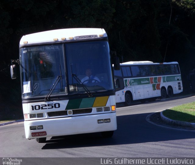 Empresa Gontijo de Transportes 10250 na cidade de Viana, Espírito Santo, Brasil, por Luis Guilherme Ucceli Ludovico. ID da foto: 2532124.