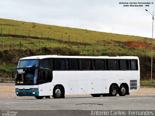 Ônibus Particulares 6758 na cidade de João Monlevade, Minas Gerais, Brasil, por Antonio Carlos Fernandes. Número da foto: #2534979.