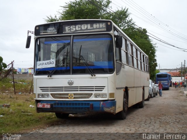 Escolares 1858 na cidade de Feira de Santana, Bahia, Brasil, por Daniel  Ferreira. ID da foto: 2535038.