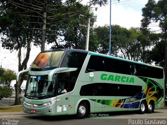 Viação Garcia 7107 na cidade de Curitiba, Paraná, Brasil, por Paulo Gustavo. Número da foto: #2536190.