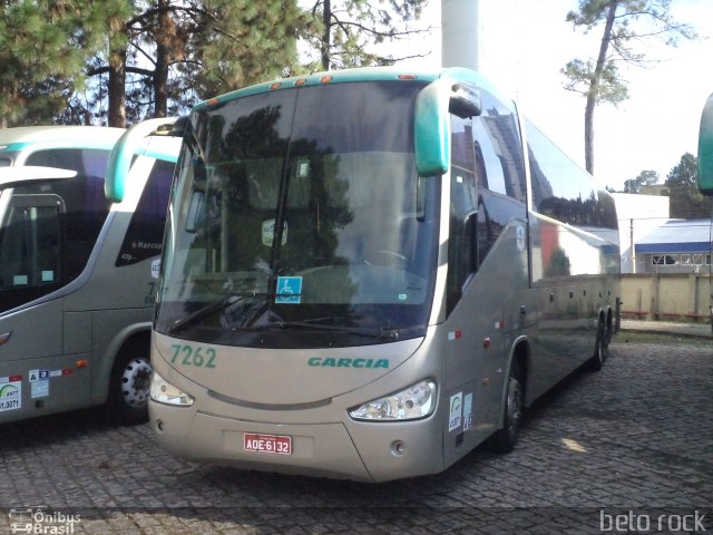 Viação Garcia 7262 na cidade de Curitiba, Paraná, Brasil, por Alberto Selinke. Número da foto: #2537483.