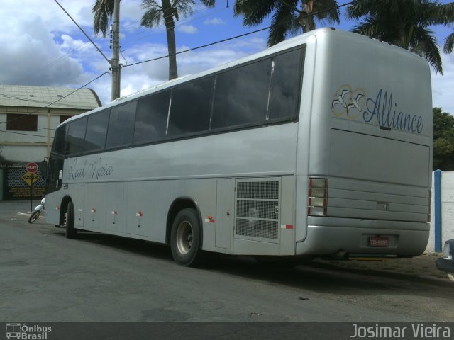 Alliance Transportes e Locadora de Veículos 8095 na cidade de Curvelo, Minas Gerais, Brasil, por Josimar Vieira. Número da foto: #2541163.