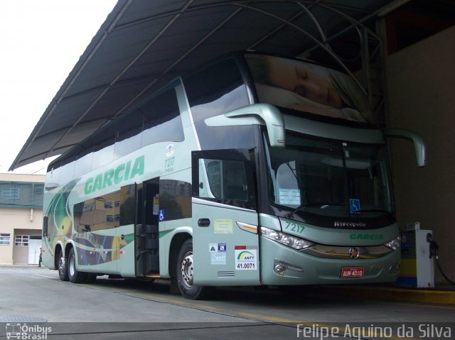 Viação Garcia 7217 na cidade de Curitiba, Paraná, Brasil, por Felipe Aquino da Silva. Número da foto: #2512790.