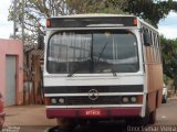 Ônibus Particulares 8131 na cidade de Rio Verde, Goiás, Brasil, por Deoclismar Vieira. Número da foto: #:id.