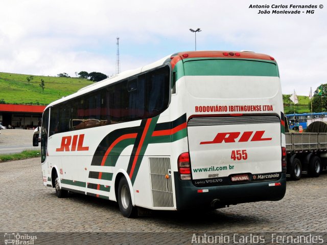 RIL - Rodoviário Ibitinguense Ltda. 455 na cidade de João Monlevade, Minas Gerais, Brasil, por Antonio Carlos Fernandes. Número da foto: #2544792.