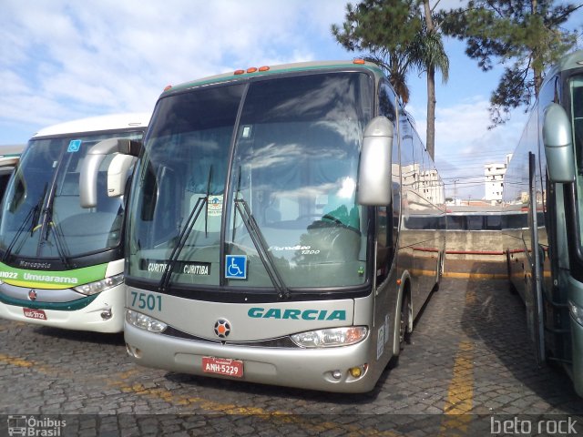 Viação Garcia 7501 na cidade de Curitiba, Paraná, Brasil, por Alberto Selinke. Número da foto: #2545708.
