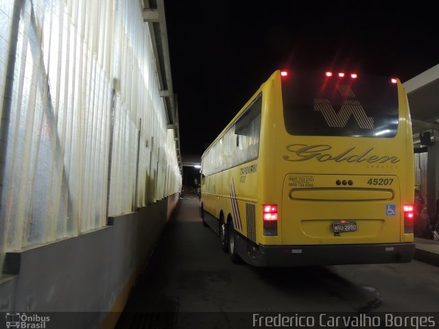 Viação Itapemirim 45207 na cidade de Belo Horizonte, Minas Gerais, Brasil, por Frederico Carvalho Borges. Número da foto: #2548237.