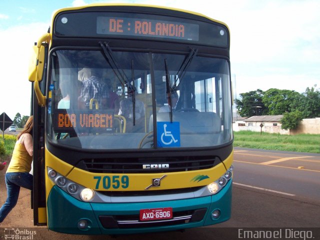 Viação Garcia 7059 na cidade de Londrina, Paraná, Brasil, por Emanoel Diego.. ID da foto: 2548005.