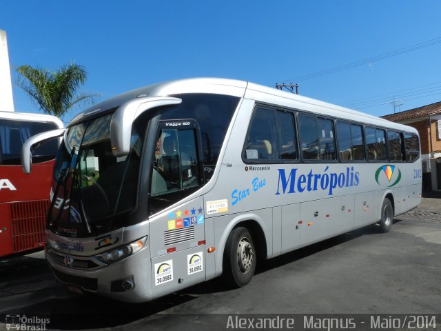 Expresso Metrópolis Transportes e Viagens 2102 na cidade de Ouro Fino, Minas Gerais, Brasil, por Alexandre  Magnus. Número da foto: #2549946.