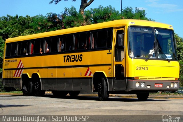 Viação Itapemirim 30143 na cidade de São Paulo, São Paulo, Brasil, por Márcio Douglas Ribeiro Venino. ID da foto: 2551799.