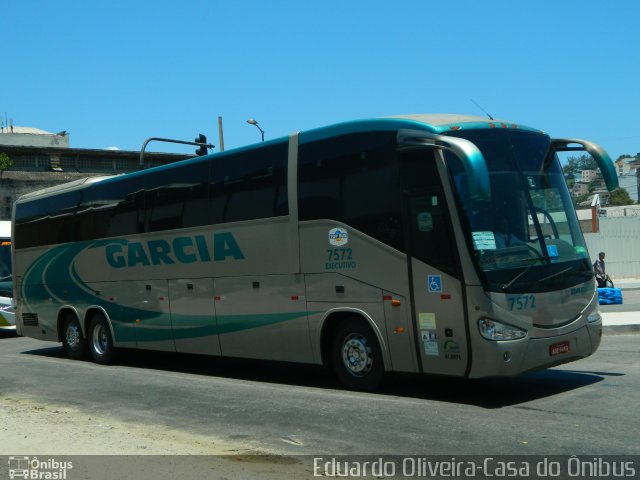 Viação Garcia 7572 na cidade de Rio de Janeiro, Rio de Janeiro, Brasil, por Eduardo Oliveira. ID da foto: 2550948.