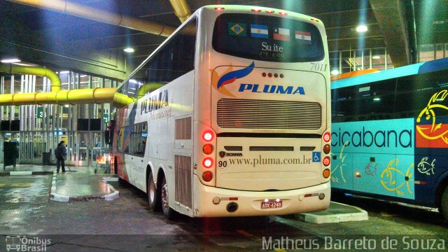 Pluma Conforto e Turismo 7011 na cidade de São Paulo, São Paulo, Brasil, por Matheus Barreto de Souza. Número da foto: #2554274.