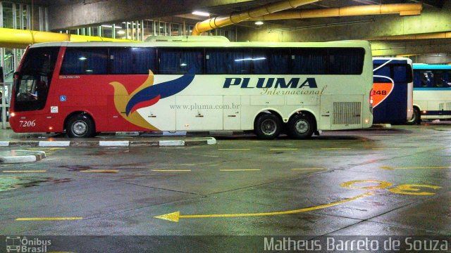 Pluma Conforto e Turismo 7206 na cidade de São Paulo, São Paulo, Brasil, por Matheus Barreto de Souza. Número da foto: #2557459.