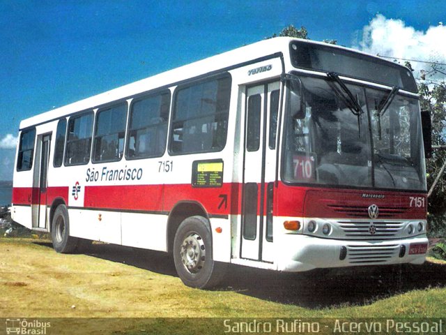 Empresa São Francisco 7151 na cidade de Maceió, Alagoas, Brasil, por Willian Pontual. Número da foto: #2559098.