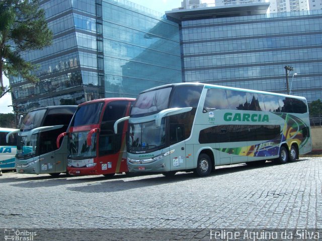 Viação Garcia 7197 na cidade de Curitiba, Paraná, Brasil, por Felipe Aquino da Silva. ID da foto: 2514416.