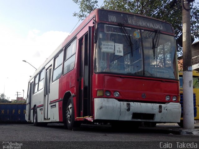 Sucata e Desmanches 4 1759 na cidade de Osasco, São Paulo, Brasil, por Caio  Takeda. Número da foto: #2560862.