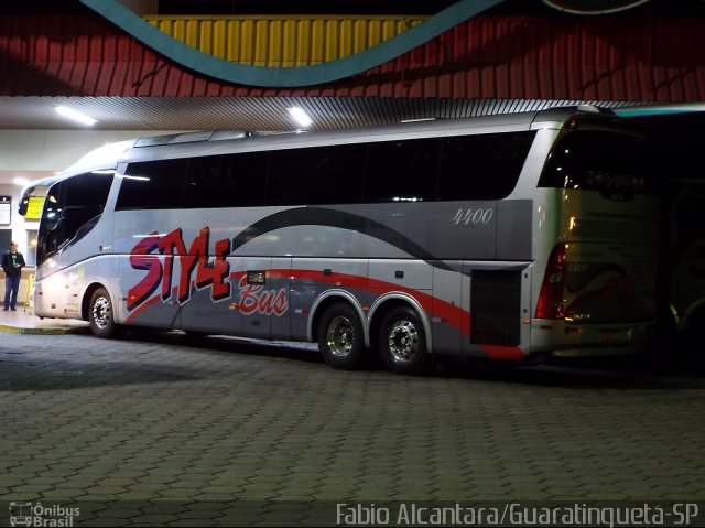 Style Bus 4400 na cidade de Guaratinguetá, São Paulo, Brasil, por Fabio Alcantara. Número da foto: #2560545.