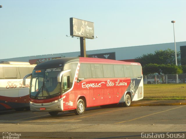 Expresso São Luiz 7740 na cidade de Goiânia, Goiás, Brasil, por Gustavo Sousa. ID da foto: 2563378.