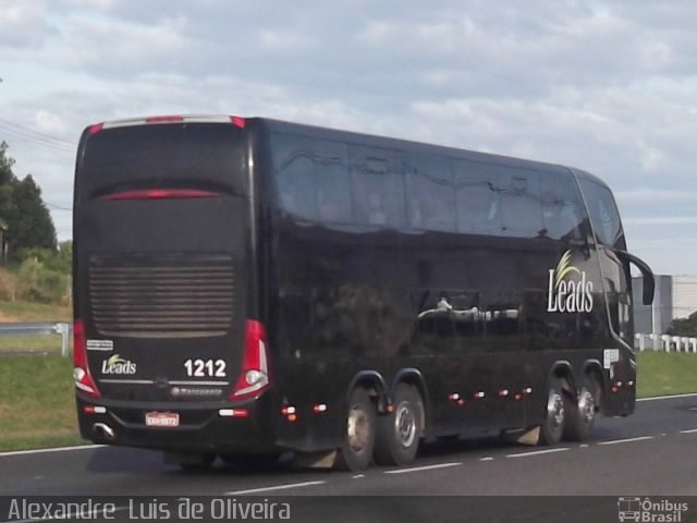 Leads Transportes 1212 na cidade de Botucatu, São Paulo, Brasil, por Alexandre  Luis de Oliveira. Número da foto: #2516863.