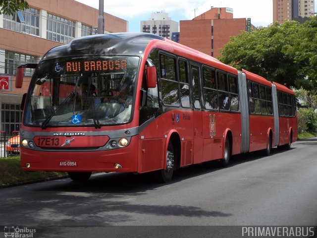 Expresso Azul 17E13 na cidade de Curitiba, Paraná, Brasil, por Alexandre Rodrigo. Número da foto: #2516115.