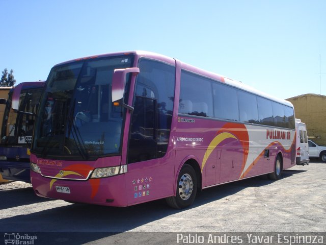 Pullman JR WR8118 na cidade de Santa Cruz, Colchagua, Libertador General Bernardo O'Higgins, Chile, por Pablo Andres Yavar Espinoza. Número da foto: #2518153.