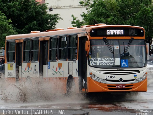 Taguatur - Taguatinga Transporte e Turismo 34-054 na cidade de São Luís, Maranhão, Brasil, por João Victor. ID da foto: 2520638.