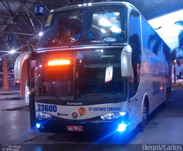 Santo Antônio Turismo 23600 na cidade de Tupã, São Paulo, Brasil, por Diego Carlos Oliveira. Número da foto: #2524117.