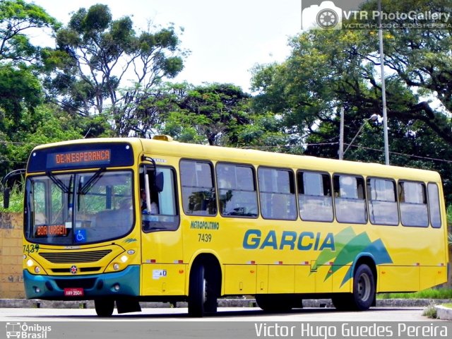 Viação Garcia 7439 na cidade de Maringá, Paraná, Brasil, por Victor Hugo Guedes Pereira. Número da foto: #2525033.