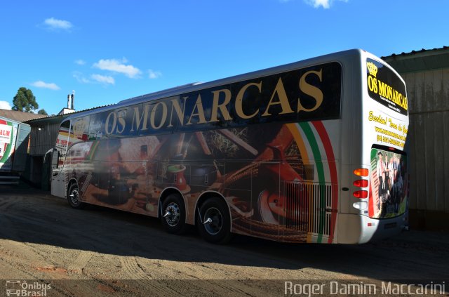 Os Monarcas 2686 na cidade de Realeza, Paraná, Brasil, por Roger Damim Maccarini. Número da foto: #2525769.