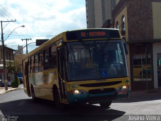 Viação Garcia 7567 na cidade de Arapongas, Paraná, Brasil, por Josino Vieira. ID da foto: 2564528.