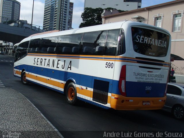 Viação Sertaneja 590 na cidade de Belo Horizonte, Minas Gerais, Brasil, por André Luiz Gomes de Souza. Número da foto: #2582448.