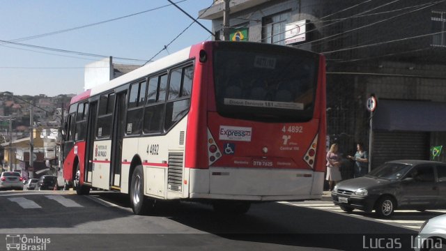 Express Transportes Urbanos Ltda 4 4892 na cidade de São Paulo, São Paulo, Brasil, por Lucas  de Souza Lima. ID da foto: 2586782.