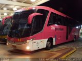 UTIL - União Transporte Interestadual de Luxo 7106 na cidade de Guaratinguetá, São Paulo, Brasil, por Fabio Alcantara. Número da foto: #:id.