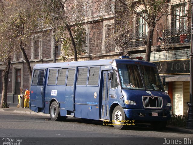 Polícia Cidade do México 007 na cidade de Ciudad de México, México, por Jones Bh. ID da foto: 2592618.