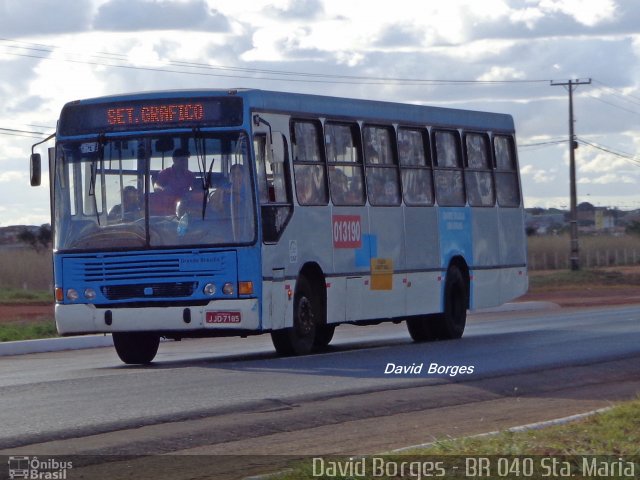 Viação Grande Brasília 013190 na cidade de Santa Maria, Distrito Federal, Brasil, por David Borges. Número da foto: #2593809.