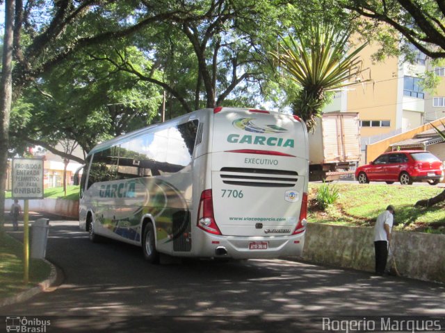 Viação Garcia 7706 na cidade de Jandaia do Sul, Paraná, Brasil, por Rogerio Marques. ID da foto: 2593340.