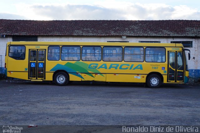 Viação Garcia 7467 na cidade de Mandaguaçu, Paraná, Brasil, por Ronaldo Diniz de Oliveira. ID da foto: 2595105.