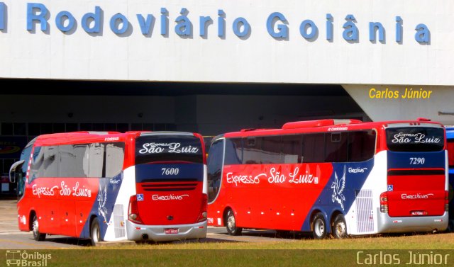 Expresso São Luiz 7600 na cidade de Goiânia, Goiás, Brasil, por Carlos Júnior. Número da foto: #2596278.