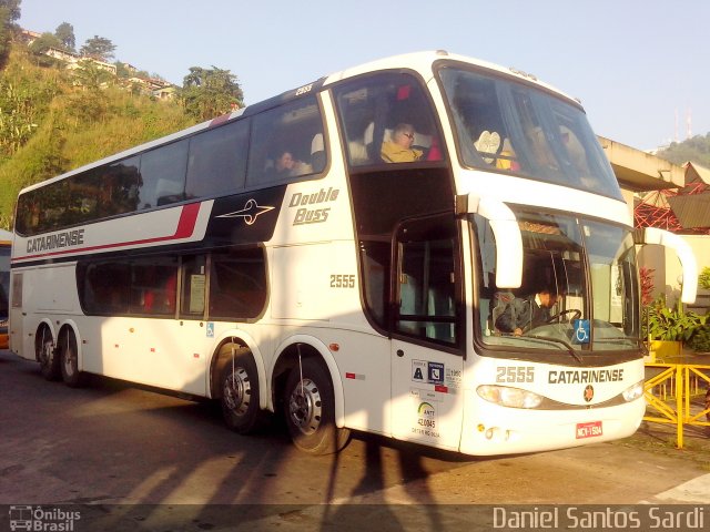 Auto Viação Catarinense 2555 na cidade de Santos, São Paulo, Brasil, por Daniel Santos Sardi. ID da foto: 2596907.