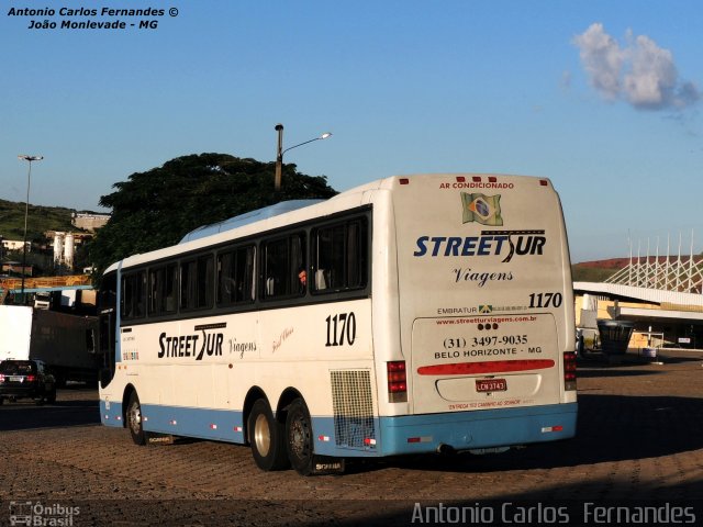Street Tur Viagens 1170 na cidade de João Monlevade, Minas Gerais, Brasil, por Antonio Carlos Fernandes. Número da foto: #2566379.