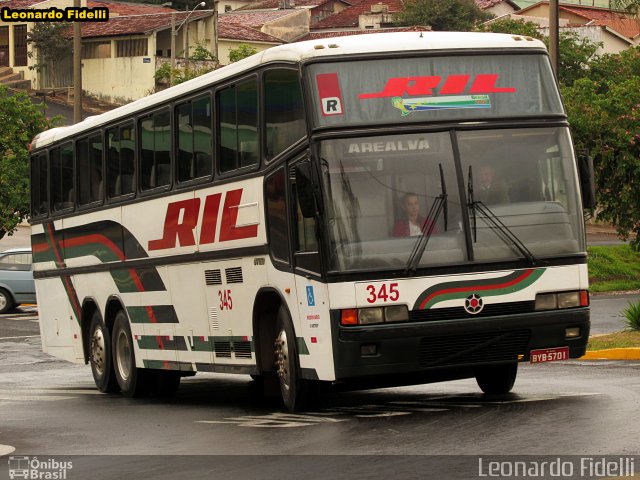 RIL - Rodoviário Ibitinguense Ltda. 345 na cidade de Bauru, São Paulo, Brasil, por Leonardo Fidelli. Número da foto: #2567744.