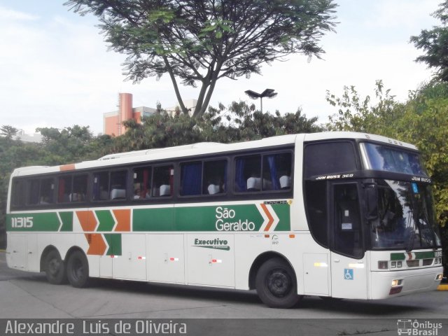 Cia. São Geraldo de Viação 11315 na cidade de São Paulo, São Paulo, Brasil, por Alexandre  Luis de Oliveira. Número da foto: #2599487.