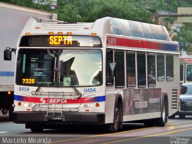 SEPTA - Southeastern Pennsylvania Transportation Autority 8454 na cidade de , por Marcelo Sousa de Miranda Júnior. ID da foto: 2603409.