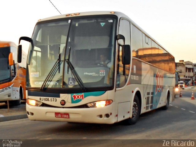 Auto Viação 1001 RJ 108.573 na cidade de Rio de Janeiro, Rio de Janeiro, Brasil, por Zé Ricardo Reis. ID da foto: 2604949.